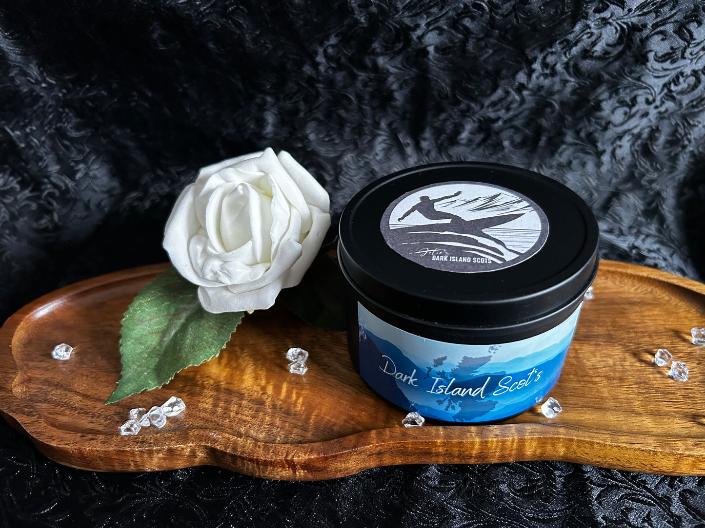 Officially licensed Dark Island Scots candle
