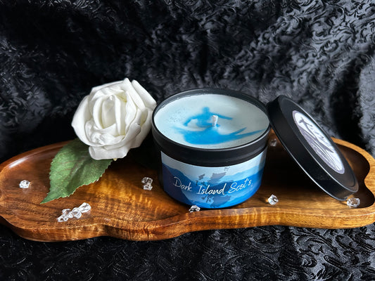 Officially licensed Dark Island Scots candle